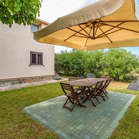 Volpajola By Interhome